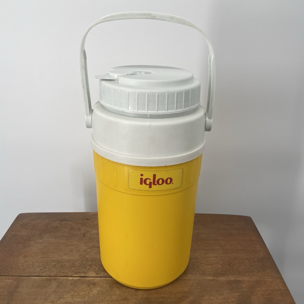 Vintage 80s Igloo 1/2 Gallon Yellow Red White Water Jug Cooler‎ Made in USA